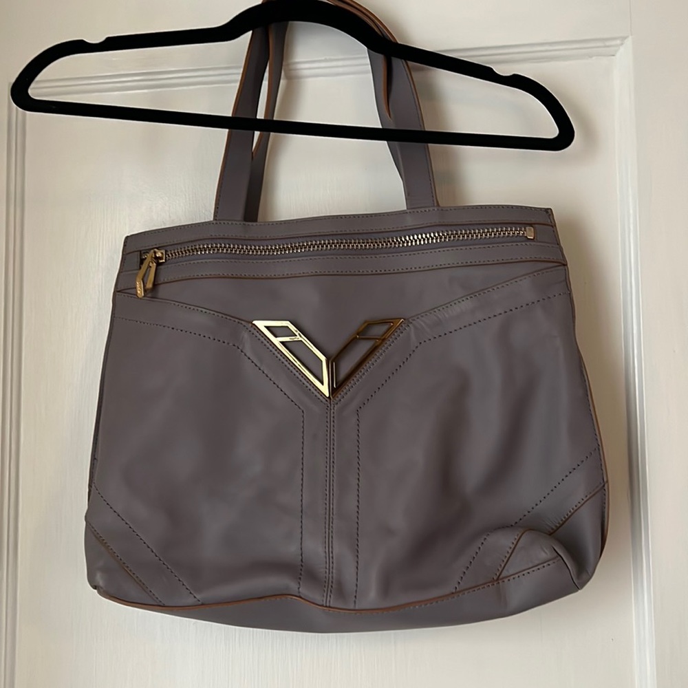 Gray leather with beige piping BOTKIER!